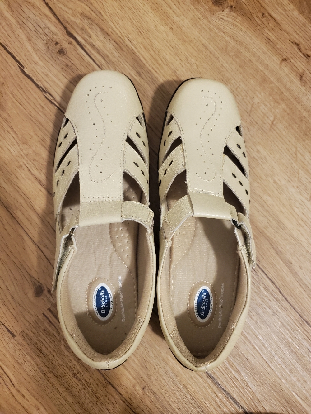 Dr Scholl's Size 8m Tan Sandals With Cushioning And Velcro Strap